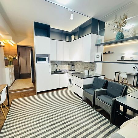 Rentnow Modern Lux Apartment In Centre Кишинев Екстериор снимка