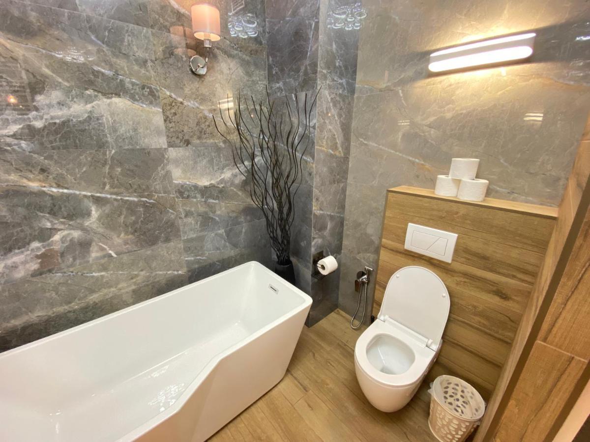 Rentnow Modern Lux Apartment In Centre Кишинев Екстериор снимка