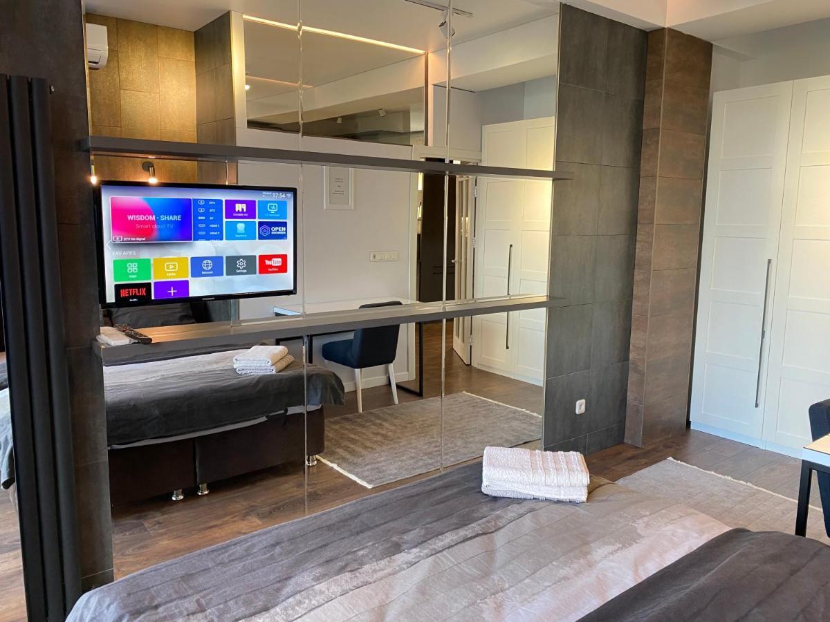 Rentnow Modern Lux Apartment In Centre Кишинев Екстериор снимка