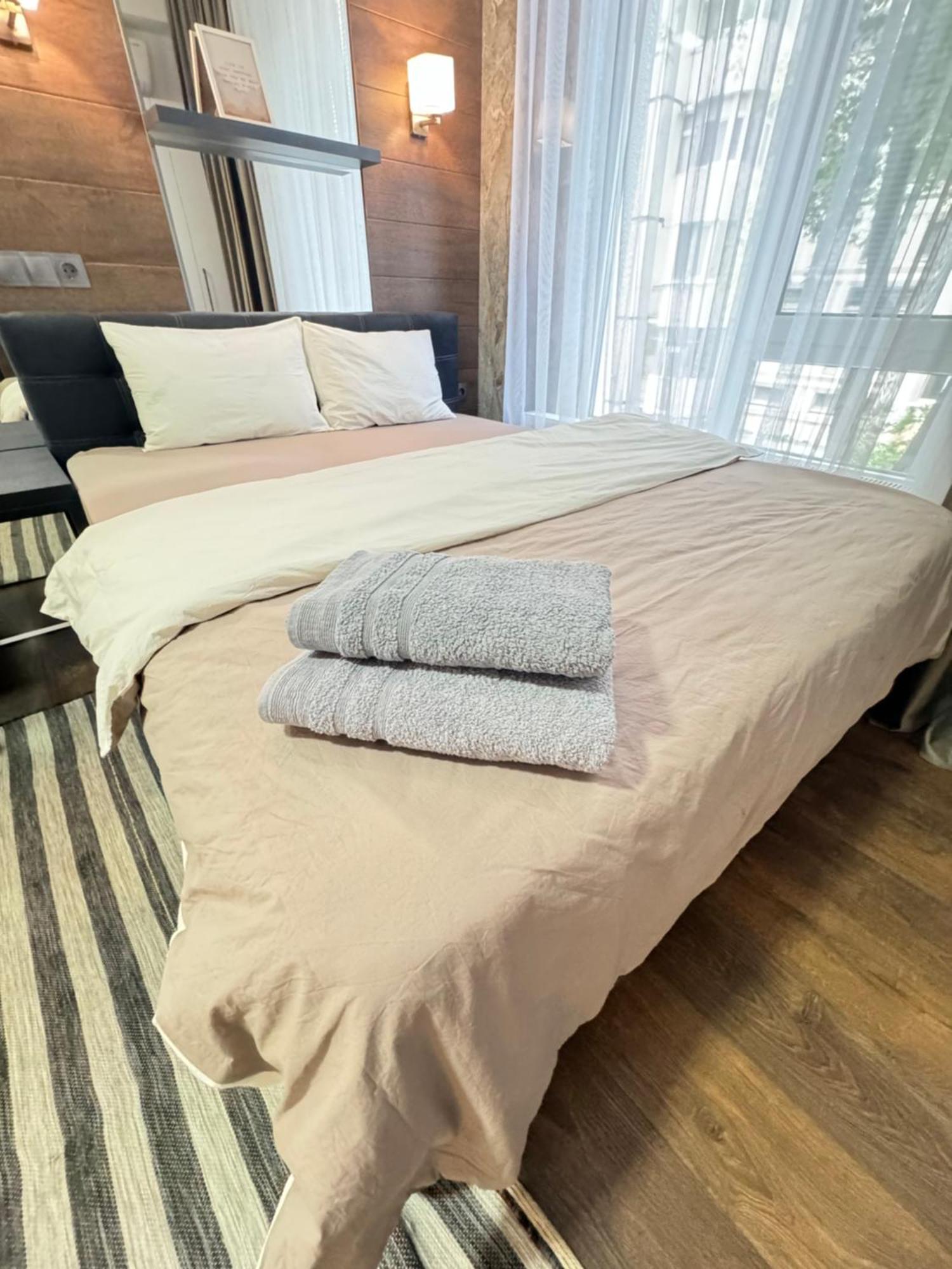 Rentnow Modern Lux Apartment In Centre Кишинев Екстериор снимка