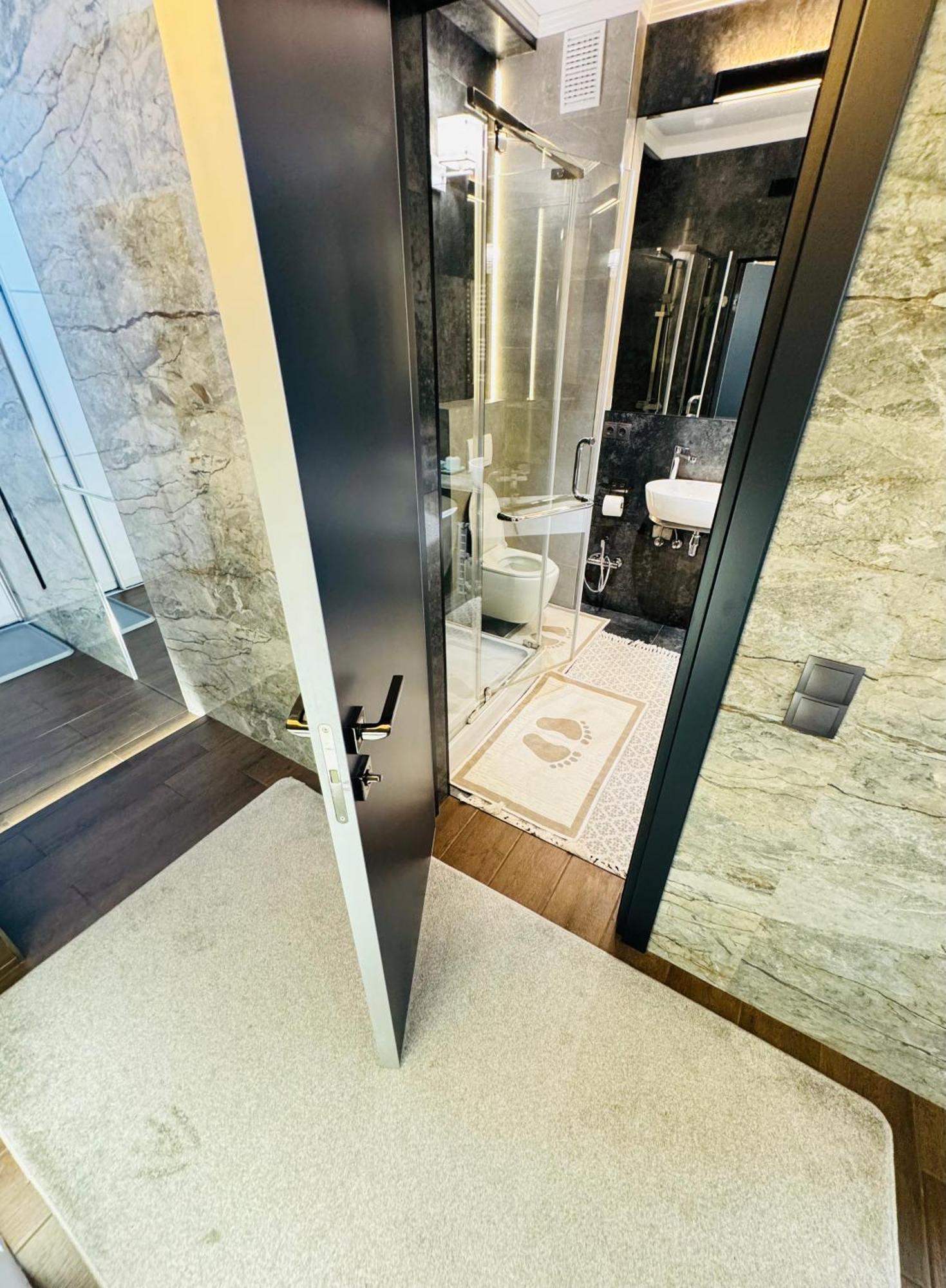 Rentnow Modern Lux Apartment In Centre Кишинев Екстериор снимка