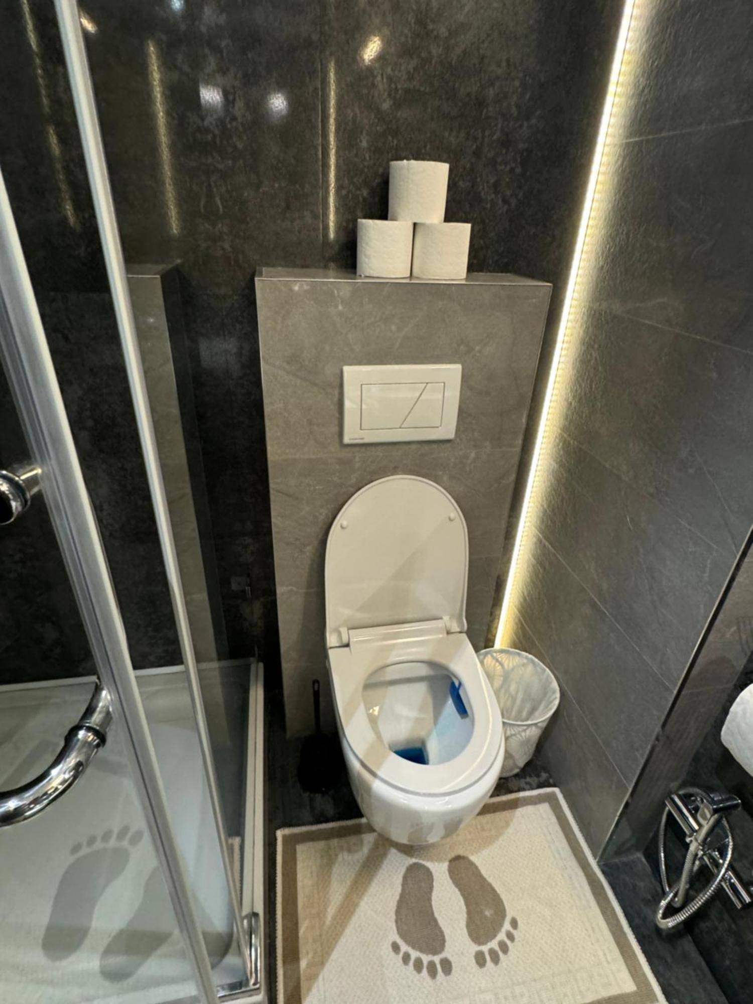 Rentnow Modern Lux Apartment In Centre Кишинев Екстериор снимка