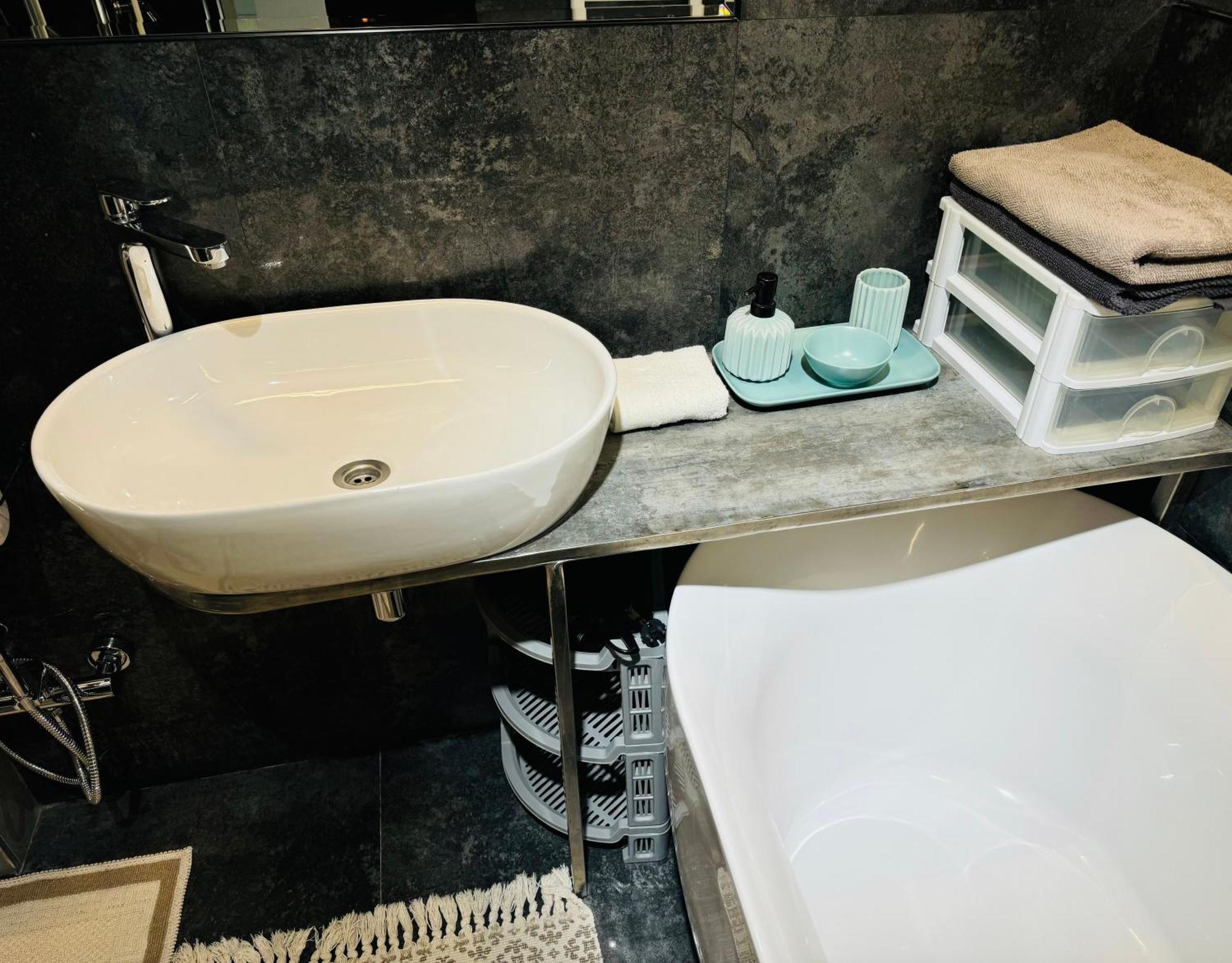 Rentnow Modern Lux Apartment In Centre Кишинев Екстериор снимка