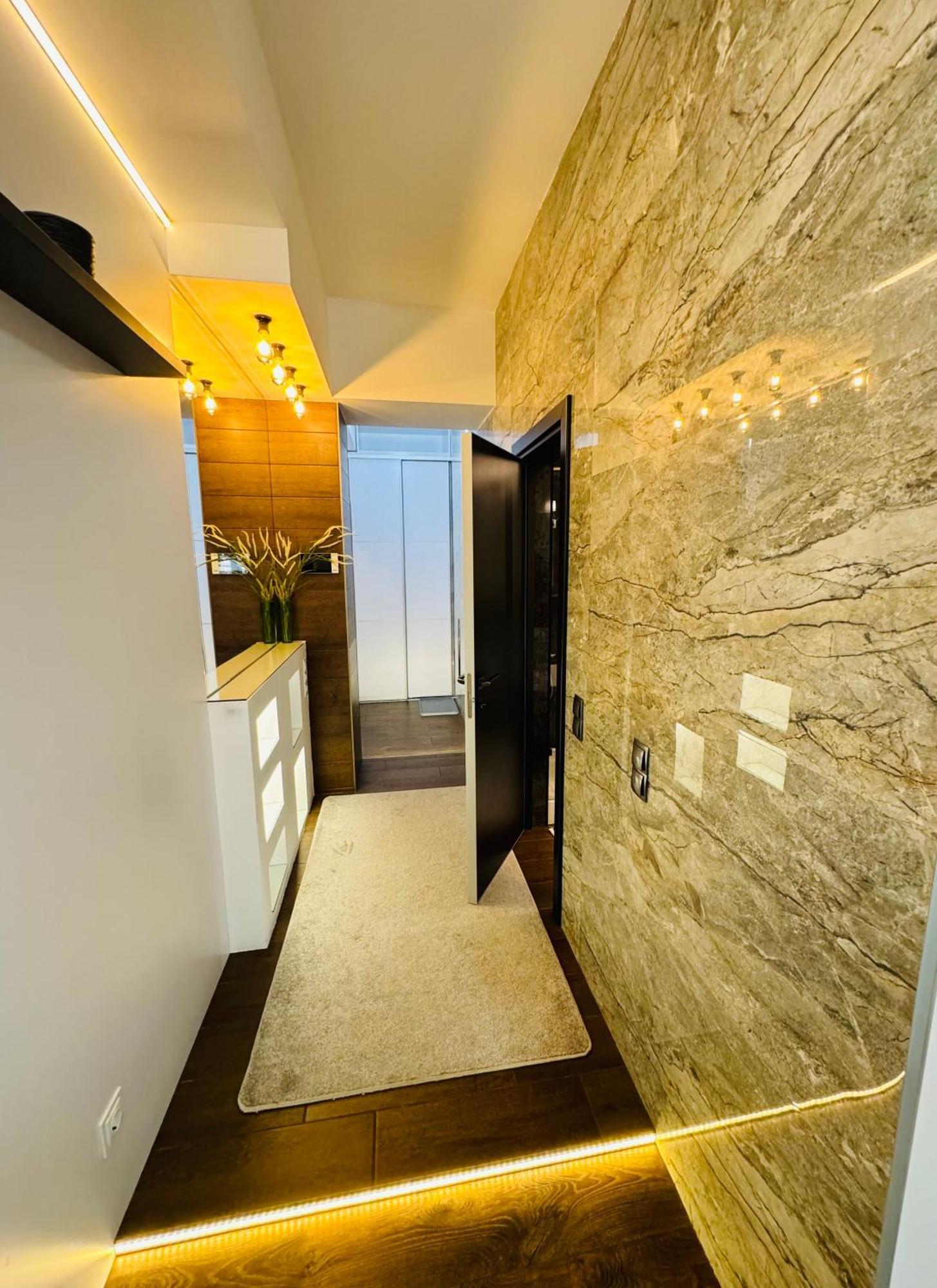Rentnow Modern Lux Apartment In Centre Кишинев Екстериор снимка